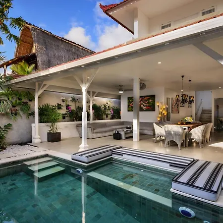 Exquisite 4Br Villa Oasis In Central Seminyak, Bali
