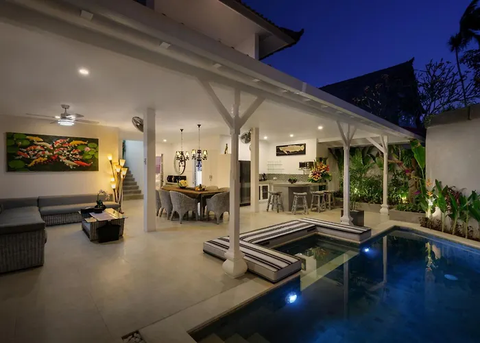 Retreat - 4 Bedrooms Close To Eat Street Villa Seminyak (Bali)